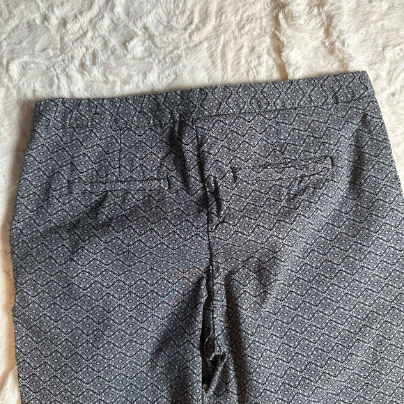 Mario Serrani Pants - Mario Serrani Italy Black & White Printed Slim Ankle Pants | Size 6